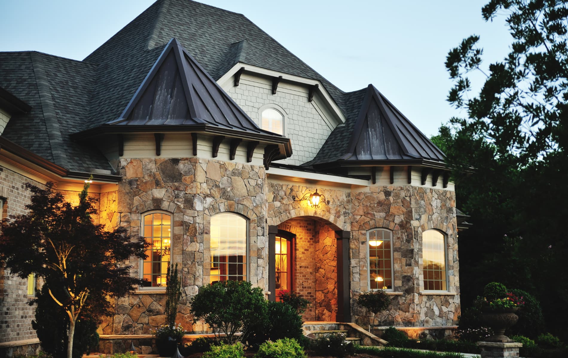 Luxury House Nick Linetski 